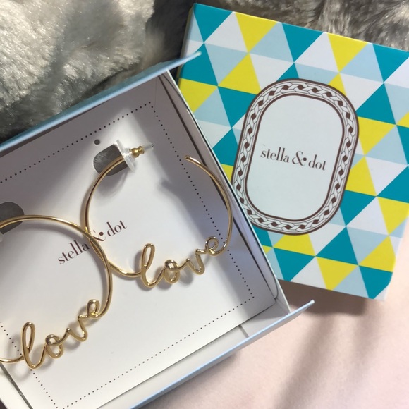 NWT Stella & Dot Love Hoop Earrings - Picture 3 of 4